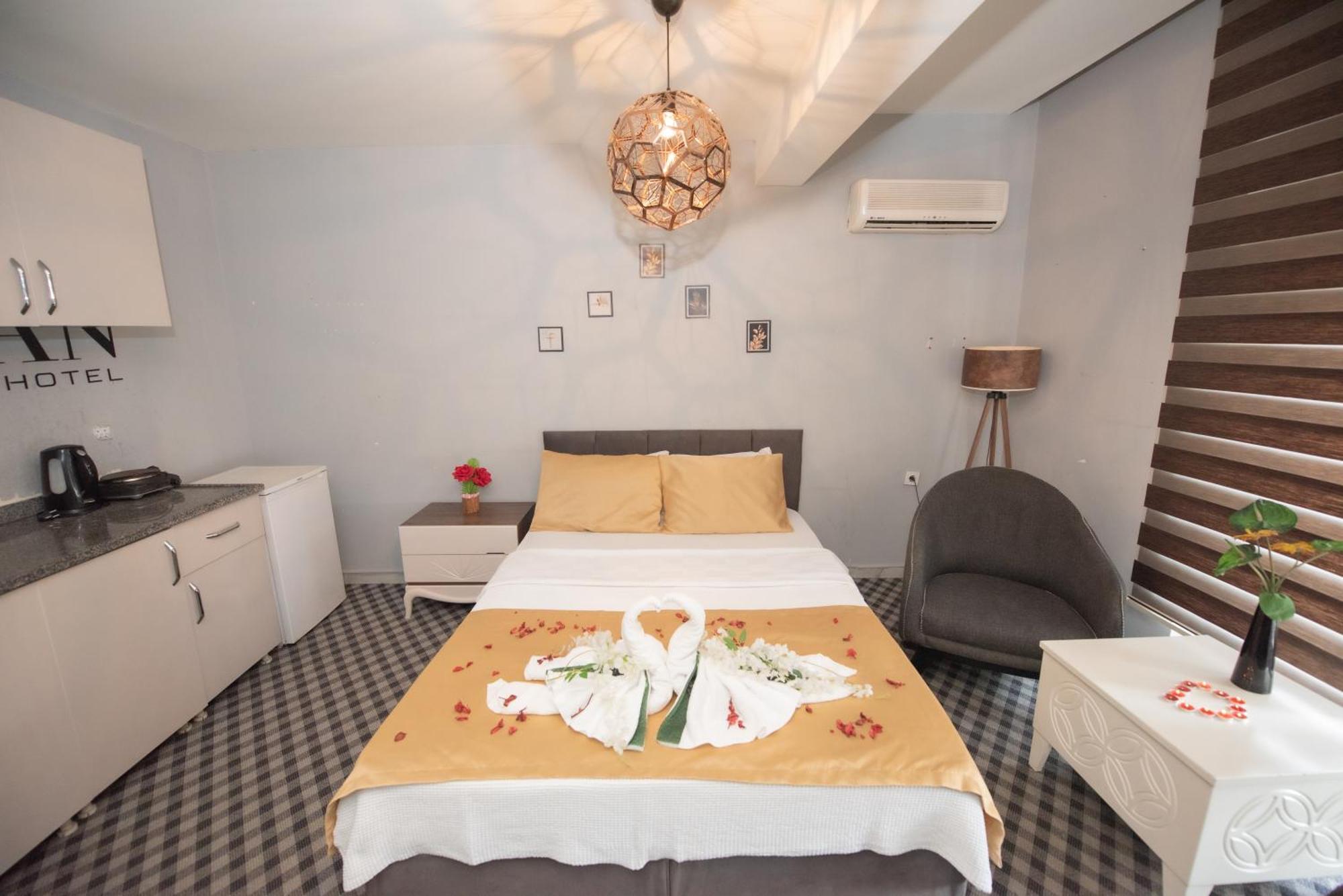 Palvan Hotel Antalia Esterno foto